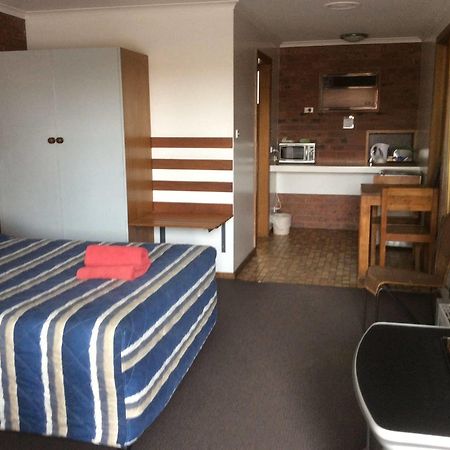 Kardinia Park Motel จีลอง ภายนอก รูปภาพ