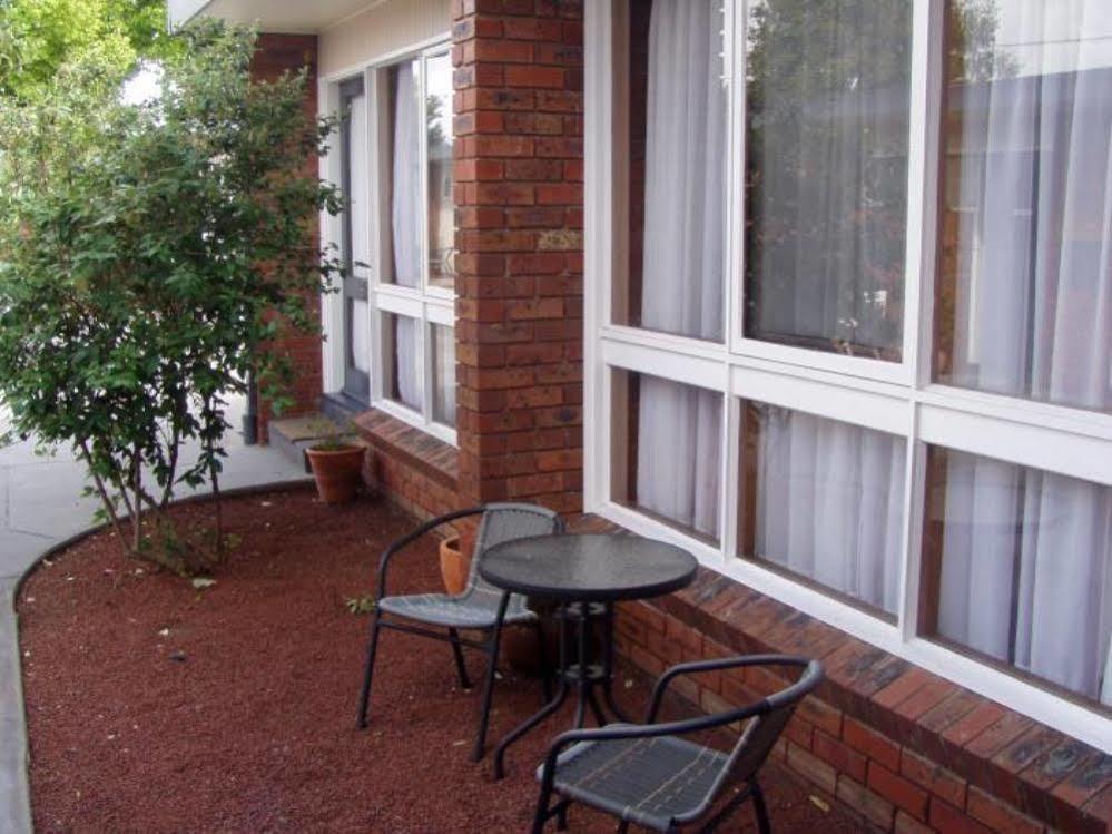 Kardinia Park Motel จีลอง ภายนอก รูปภาพ