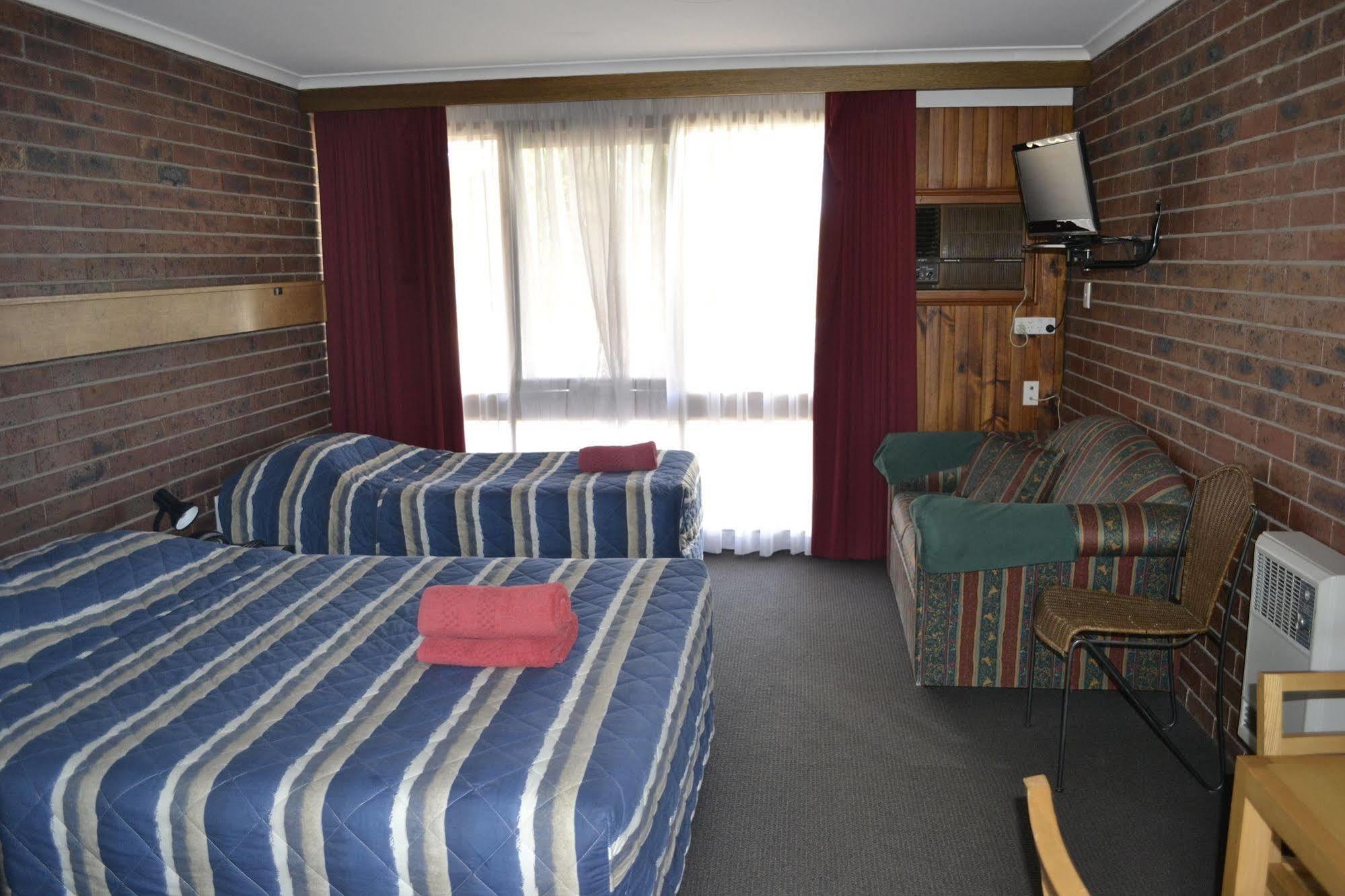Kardinia Park Motel จีลอง ภายนอก รูปภาพ