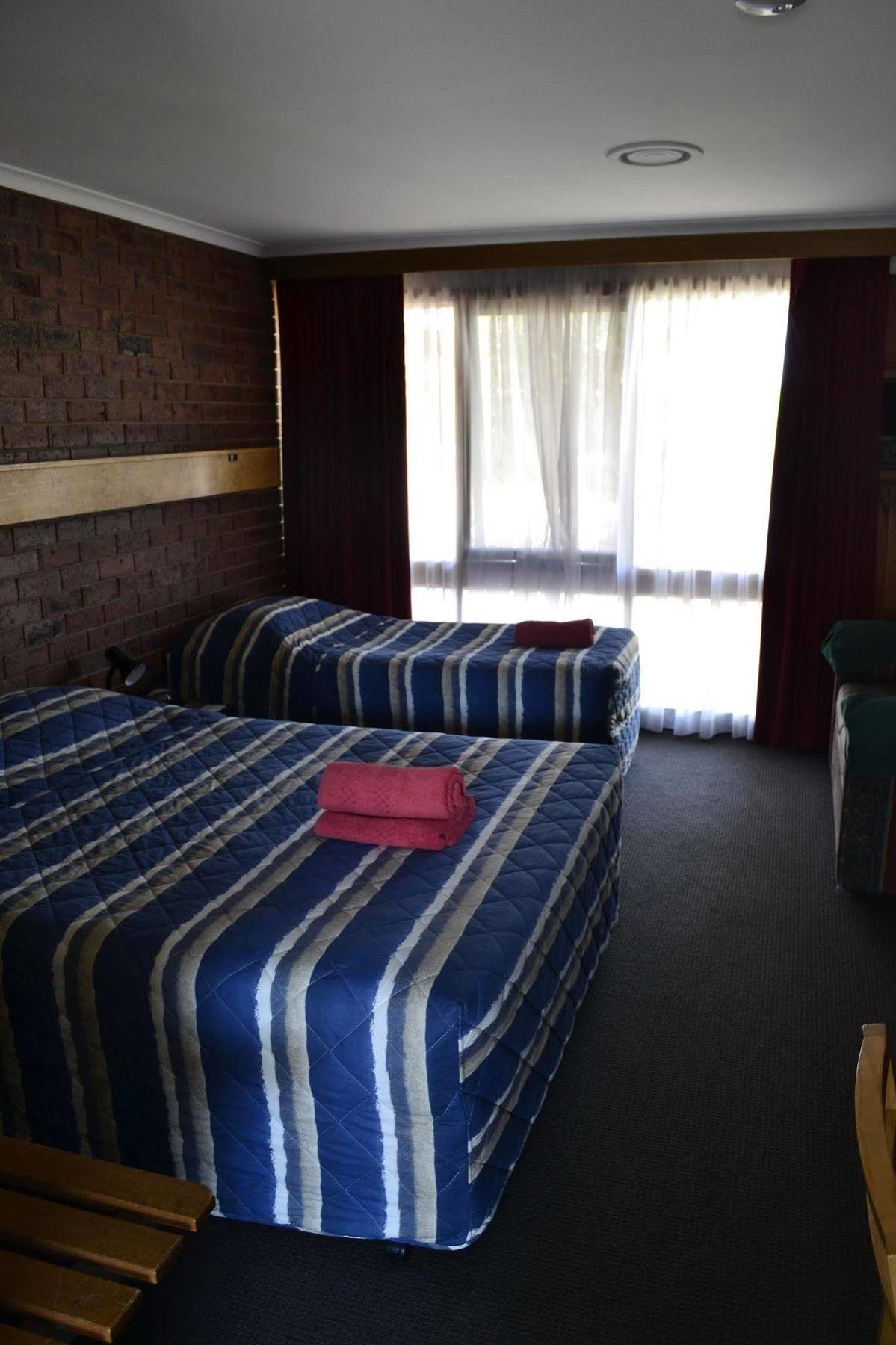 Kardinia Park Motel จีลอง ภายนอก รูปภาพ