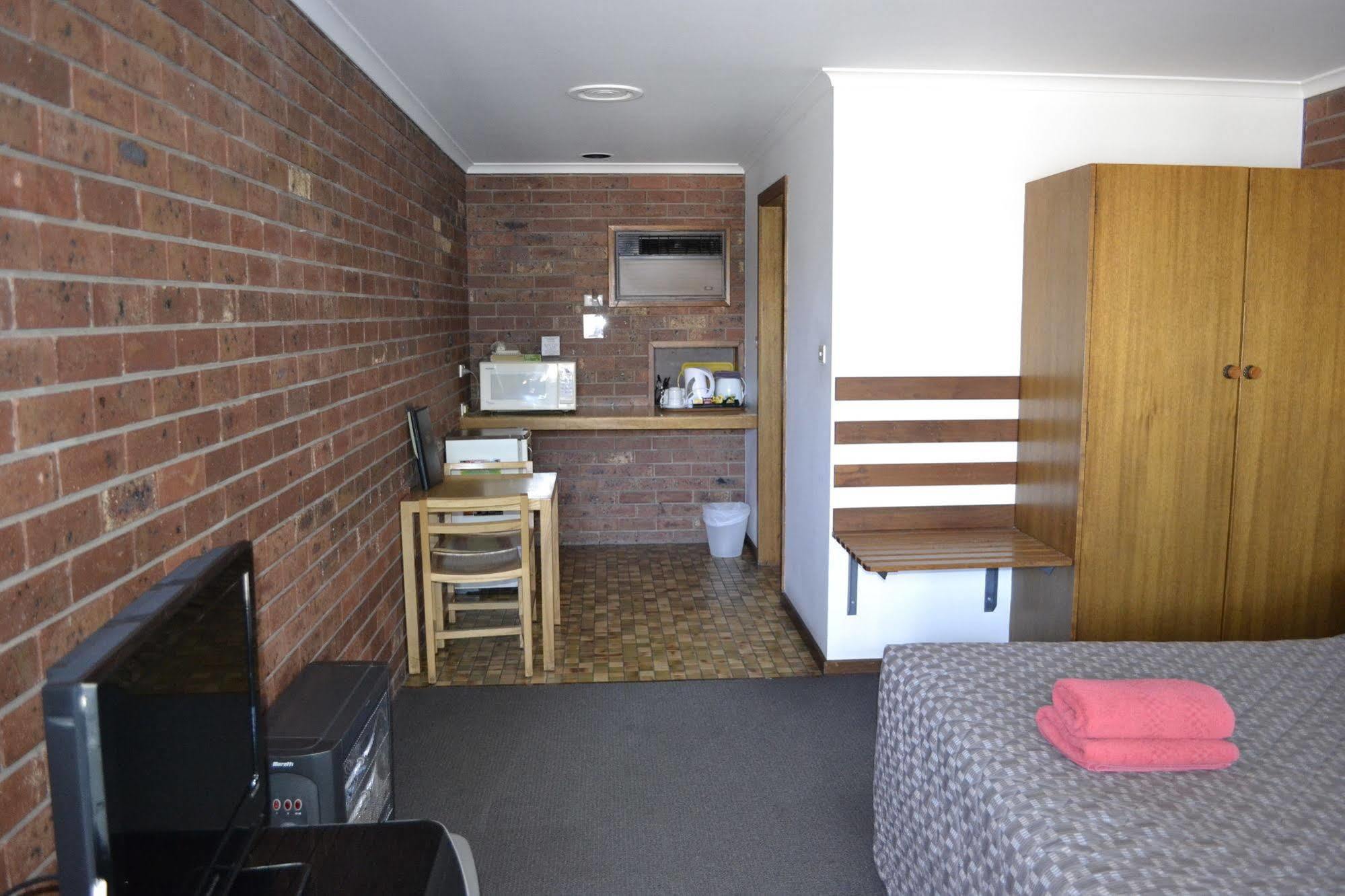 Kardinia Park Motel จีลอง ภายนอก รูปภาพ
