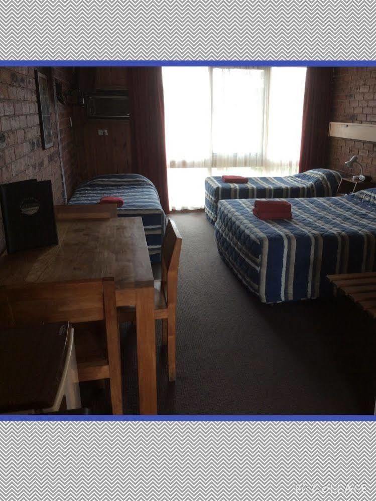 Kardinia Park Motel จีลอง ภายนอก รูปภาพ